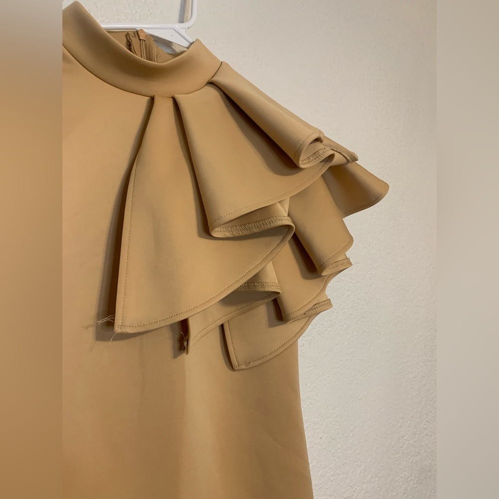 Women Size Medium Beige Sleeveless Ruffled Sheath Dress Cocktail - Picture 3 of 9